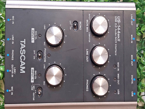 Soundcard TASCAM US-144MK giá 3.400.000 VNĐ