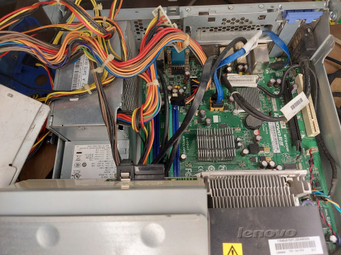 Case PC lenovo G41 giá 300.000 VNĐ ( Hết )