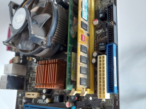 Combo G31-Q8200-2Gb ( Hết Hàng)