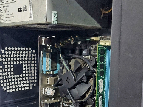 Case PC H61-RAM 4GB-SSD 128GB Giá 1.950.000 VNĐ ( Hết )