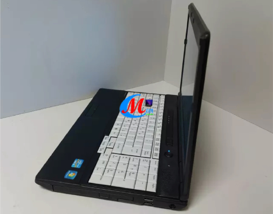 Laptop Fujitsu I5 6500U