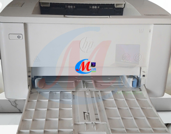 Máy in A4 Trắng Đen HP 102W
